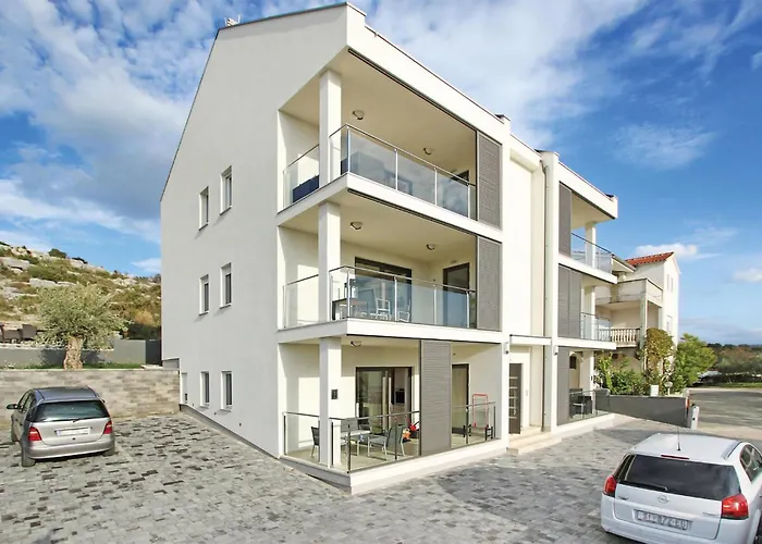 In With Kitchen شقة