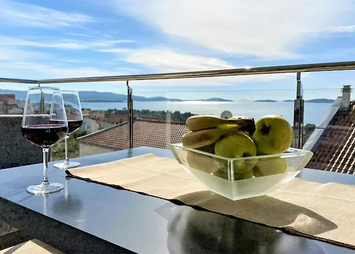 In With Kitchen * Σίμπενικ