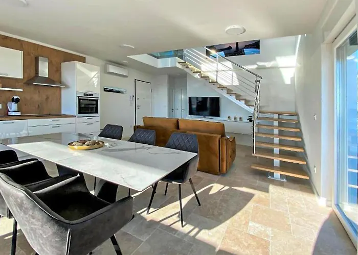 Διαμέρισμα In With Kitchen Σίμπενικ