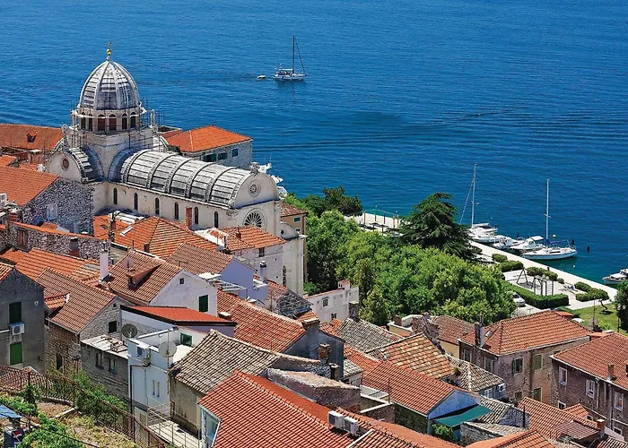 In With Kitchen Σίμπενικ